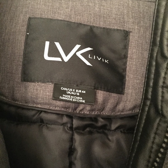 Beautiful Charcoal Grey Winter Coat - Picture 4 of 5